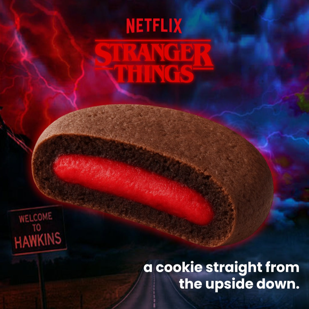 STRANGER THINGS CHOCOLATE STRAWBERRY COOKIES (135G X 14)